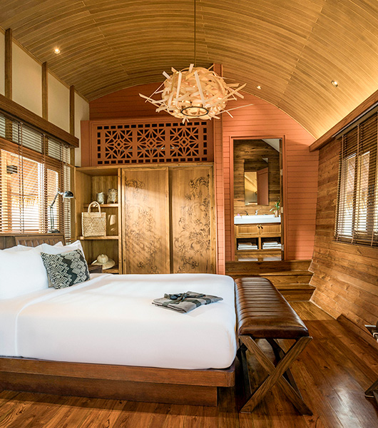 Deluxe King Suite