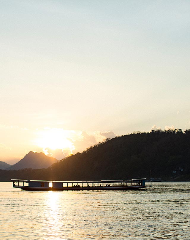 Spend-the-afternoon-cruising-toward-Ban-Nam-Song